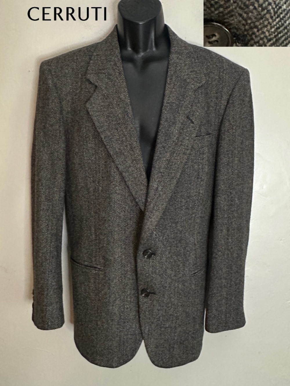 Nino Cerruti Custom Herringbone Blazer ~42R no size tag Gently worn 100% wool